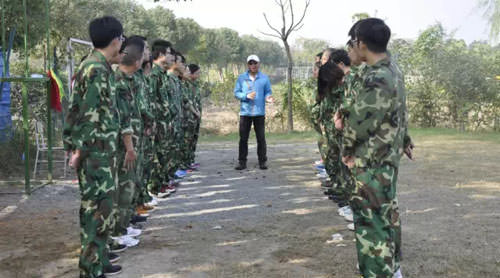 精誠(chéng)合作釋文化 乘風(fēng)破浪展風(fēng)采-“雛鷹計(jì)劃”之野蘆灣拓展培訓(xùn)